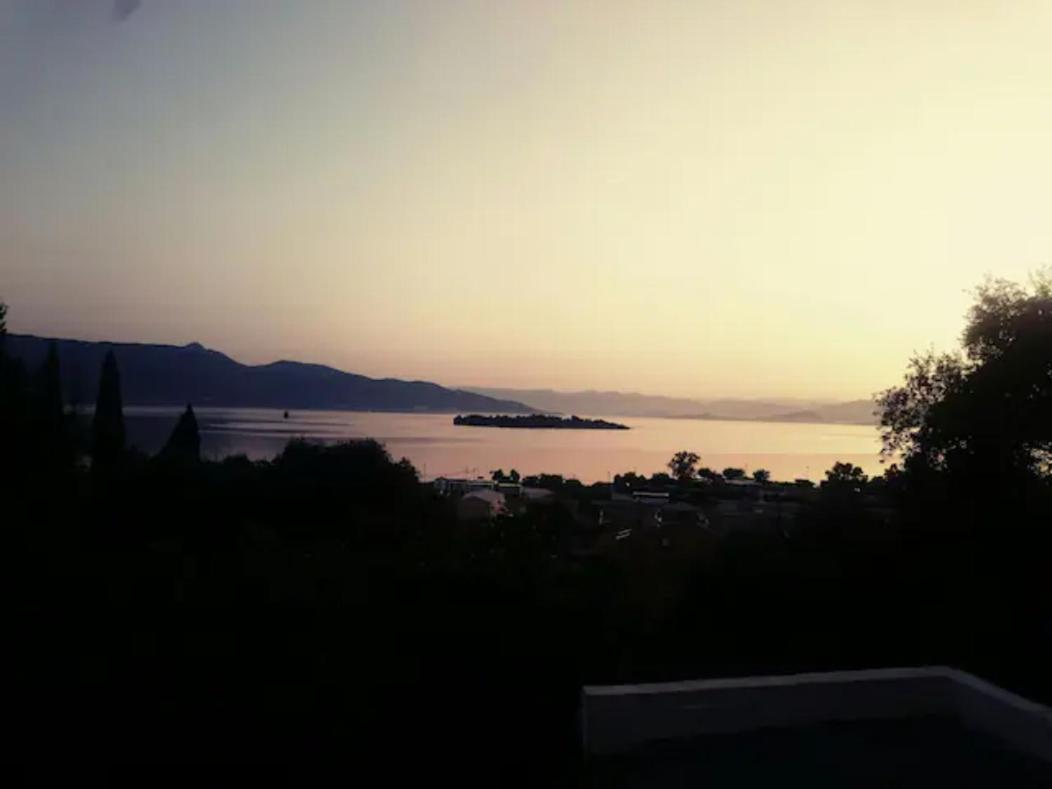 Σοφιτα Ξυλο Μεταλο Γυαλι Alykes Potamou Exterior foto